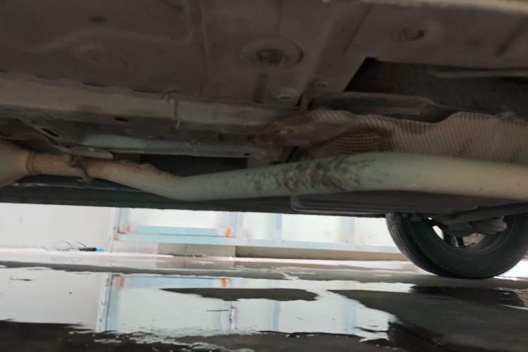 Used Dongfeng Fengon 580 2017 1.5T CVT Smart Style Model Chassis Rear Left