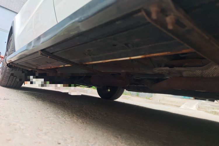 Used Dongfeng Fengon 580 2017 1.5T CVT Smart Style Model Chassis Rear Left