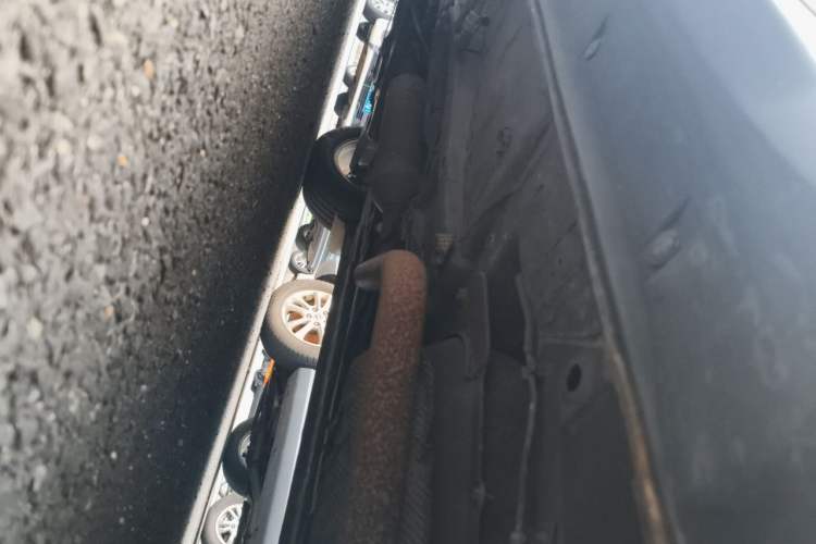 Used Dongfeng Fengon 580 2017 1.5T CVT Comfort Model Chassis Rear Left
