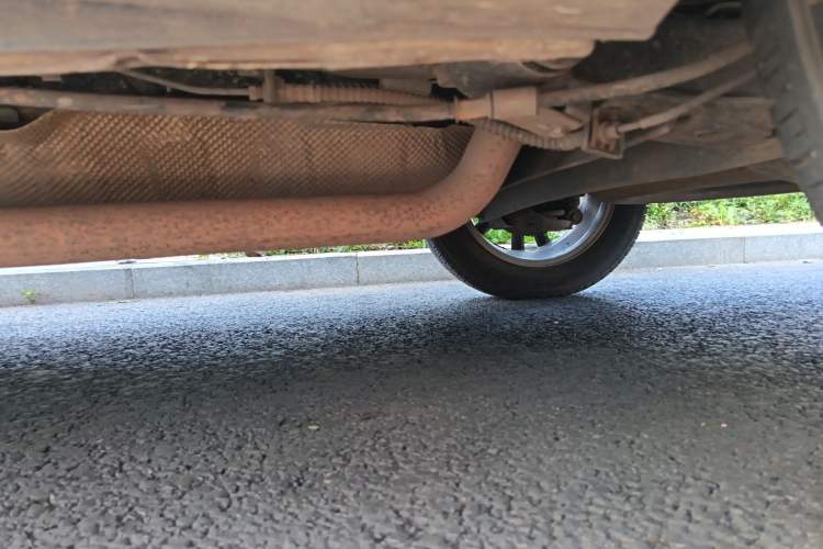 Used Dongfeng Fengon 580 2017 1.8L Manual Comfort Model Chassis Rear Left