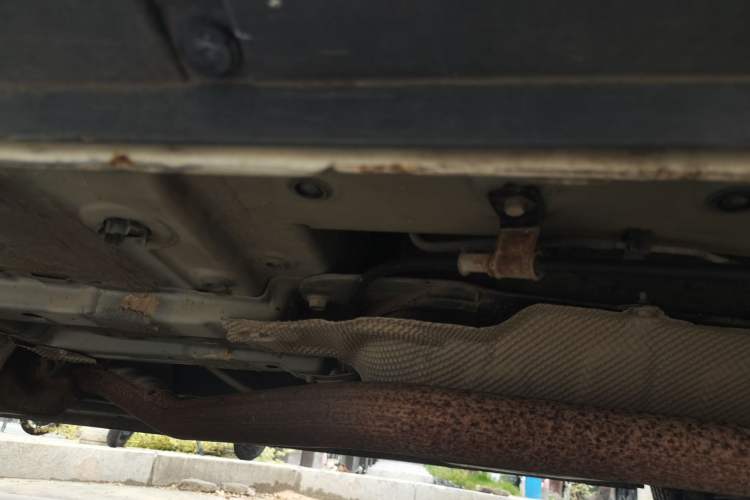 Used Dongfeng Fengon 580 2017 1.8L Manual Comfort Model Chassis Rear Left