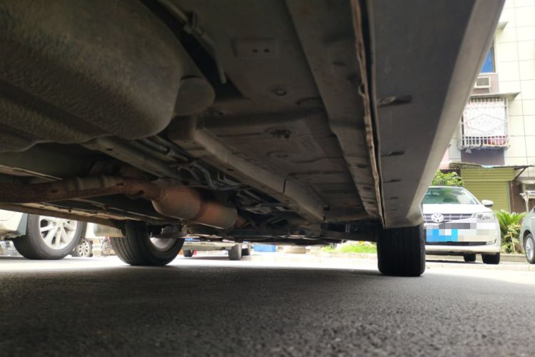 Used Dongfeng Fengon 580 2017 1.5T CVT Comfort Model Chassis Rear Right