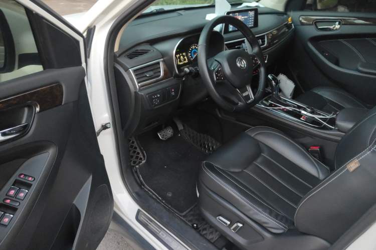Used Dongfeng Fengon 580 2017 1.5T CVT Smart Style Model Driver Seat