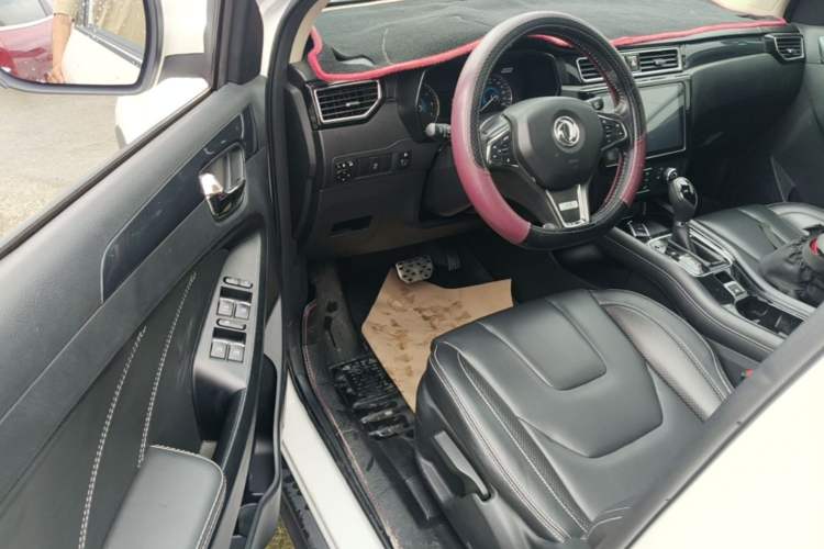 Used Dongfeng Fengon 580 2017 1.5T CVT Luxury Model Driver Seat