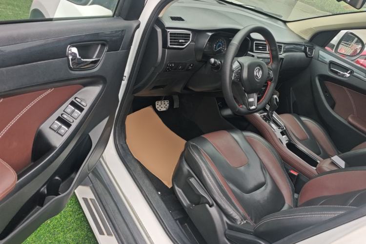 Used Dongfeng Fengon 580 2017 1.5T CVT Luxury Model Driver Seat