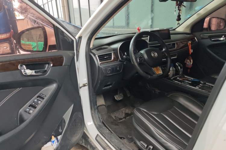 Used Dongfeng Fengon 580 2017 1.5T CVT Smart Style Model Driver Seat