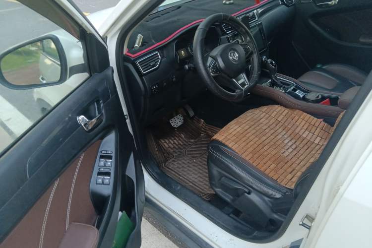 Used Dongfeng Fengon 580 2017 1.5T CVT Luxury Model Driver Seat