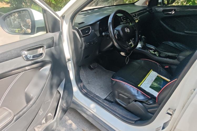 Used Dongfeng Fengon 580 2017 1.5T CVT Luxury Model Driver Seat