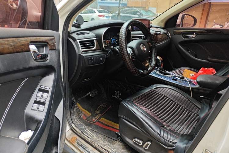 Used Dongfeng Fengon 580 2017 1.5T CVT Smart Style Model Driver Seat