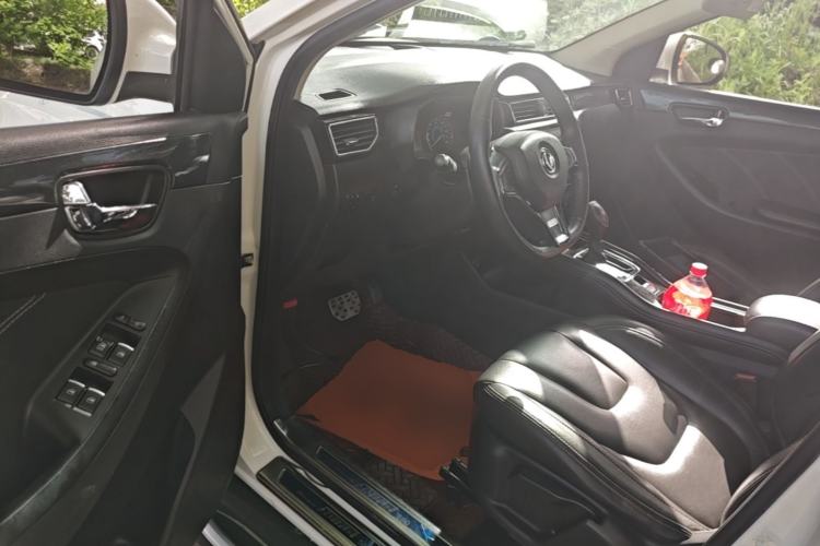 Used Dongfeng Fengon 580 2017 1.5T CVT Luxury Model Driver Seat