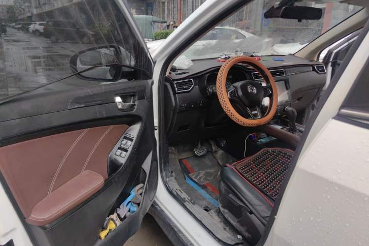 Used Dongfeng Fengon 580 2017 1.5T CVT Luxury Model Driver Seat