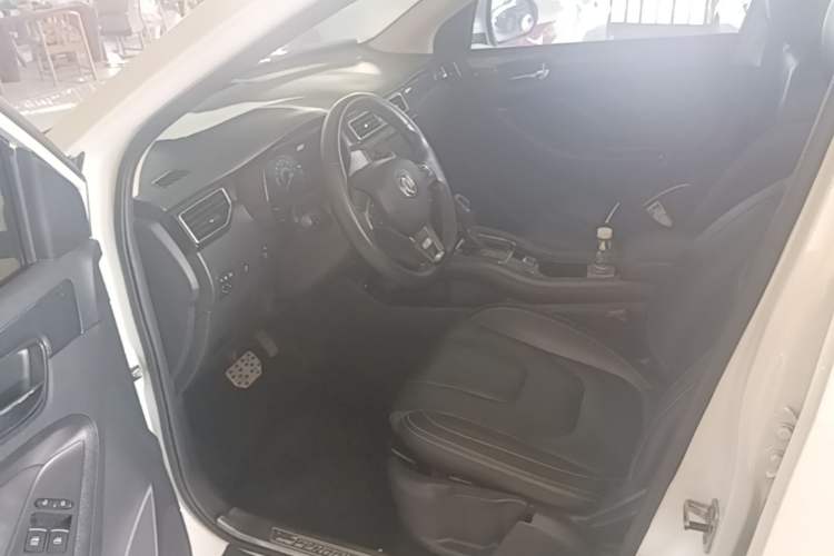 Used Dongfeng Fengon 580 2017 1.5T CVT Luxury Model Driver Seat