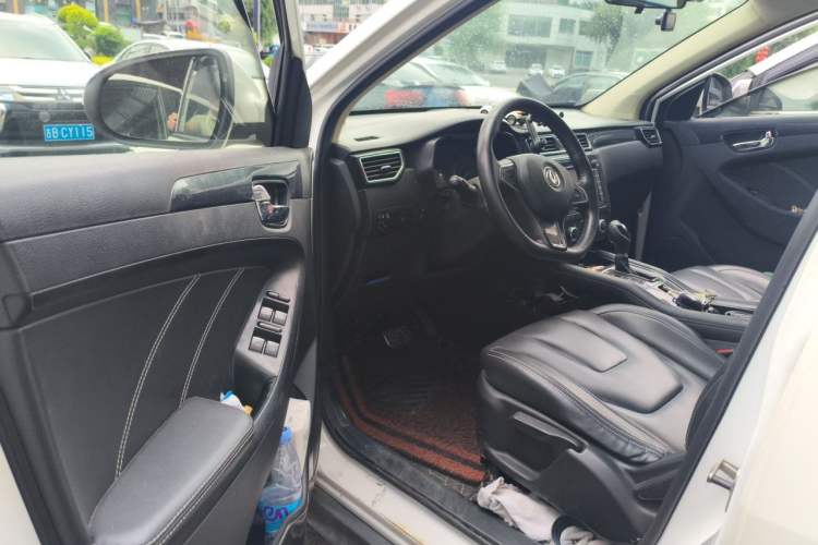 Used Dongfeng Fengon 580 2017 1.5T CVT Comfort Model Driver Seat
