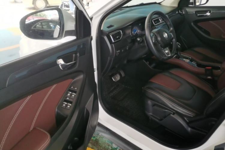Used Dongfeng Fengon 580 2017 1.5T CVT Luxury Model Driver Seat