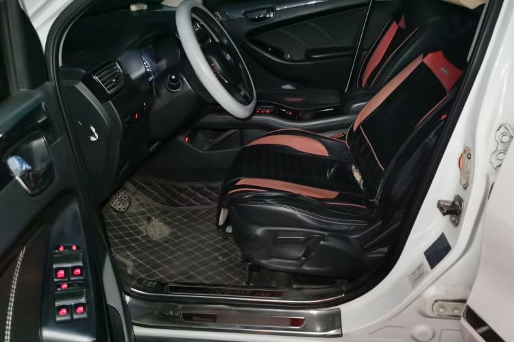 Used Dongfeng Fengon 580 2017 1.5T CVT Luxury Model Driver Seat
