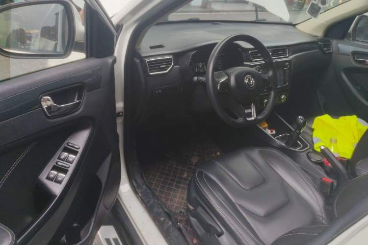 Used Dongfeng Fengon 580 2017 1.8L Manual Comfort Model Driver Seat