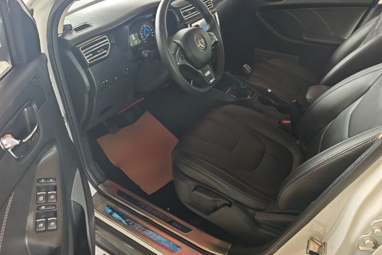 Used Dongfeng Fengon 580 2017 1.8L Manual Comfort Model Driver Seat