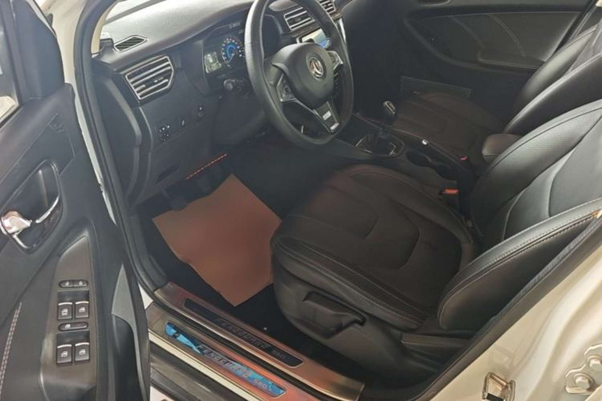 Used Dongfeng Fengon 580 2017 1.8L Manual Comfort Model Driver Seat