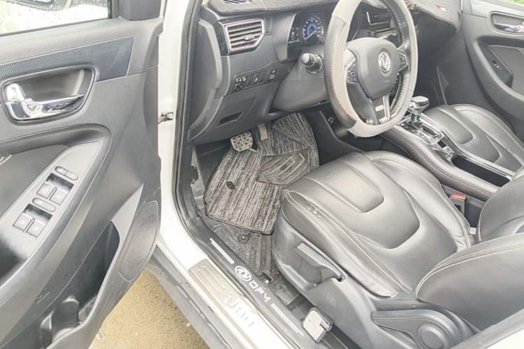 Used Dongfeng Fengon 580 2017 1.5T CVT Comfort Model Driver Seat