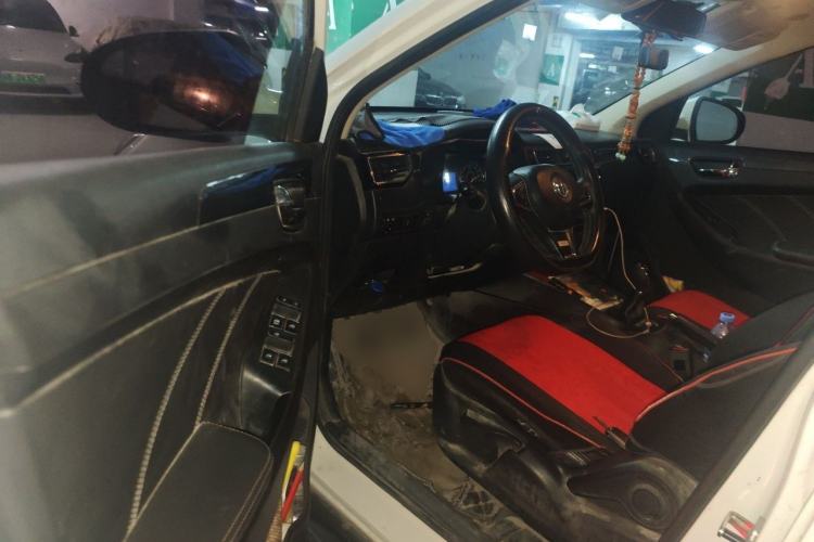 Used Dongfeng Fengon 580 2017 1.8L Manual Comfort Model Driver Seat
