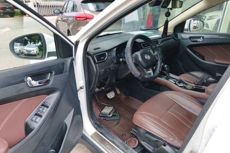 Used Dongfeng Fengon 580 2017 1.5T CVT Luxury Model Driver Seat