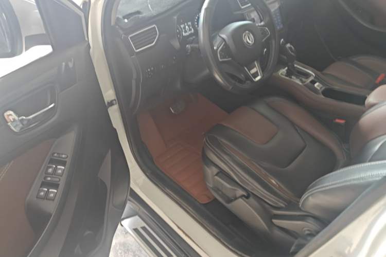 Used Dongfeng Fengon 580 2017 1.5T CVT Luxury Model Driver Seat