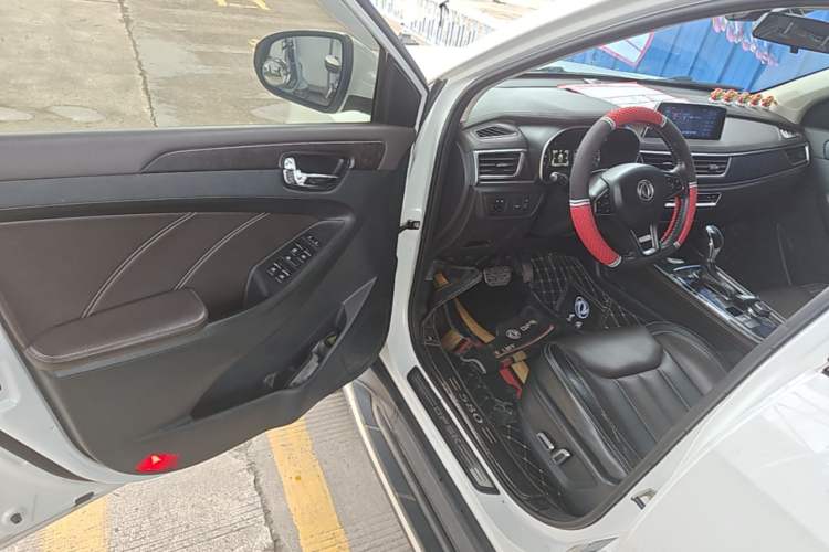 Used Dongfeng Fengon 580 2017 1.5T CVT Smart Connectivity Model Driver Seat