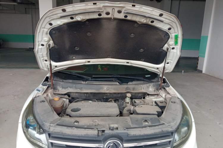 Used Dongfeng Fengon 580 2017 1.5T CVT Smart Style Model Engine Bay