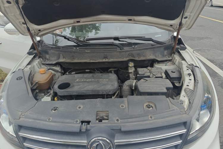 Used Dongfeng Fengon 580 2017 1.5T CVT Smart Connectivity Model Engine Bay
