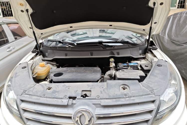 Used Dongfeng Fengon 580 2017 1.5T CVT Luxury Model Engine Bay