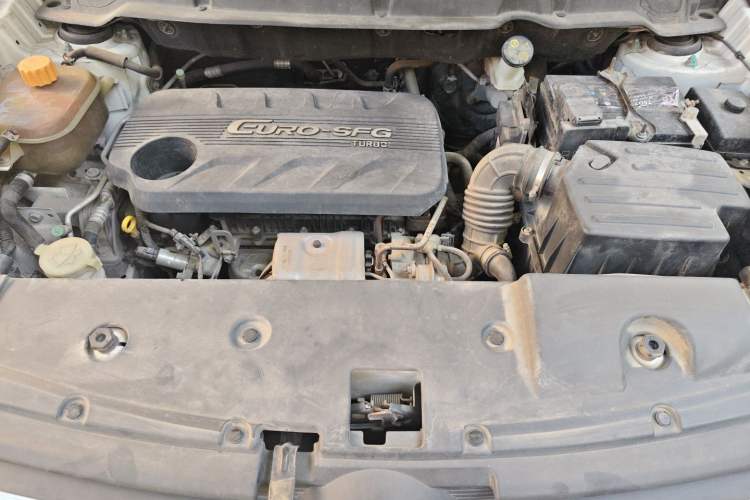 Used Dongfeng Fengon 580 2017 1.5T CVT Smart Connectivity Model Engine Bay