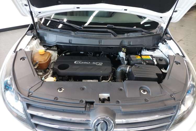 Used Dongfeng Fengon 580 2017 1.5T CVT Smart Style Model Engine Bay