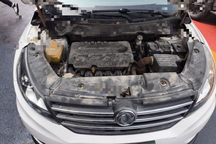 Used Dongfeng Fengon 580 2017 1.8L Manual Comfort Model Engine Bay