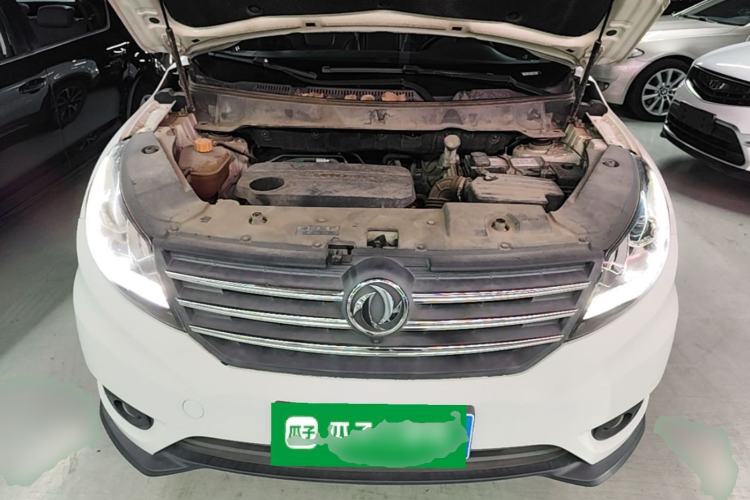 Used Dongfeng Fengon 580 2017 1.5T Manual Luxury Model Engine Bay
