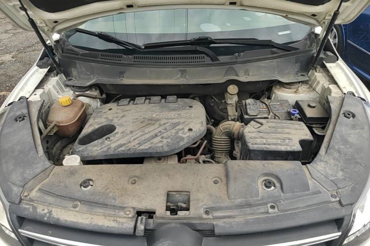 Used Dongfeng Fengon 580 2017 1.5T CVT Luxury Model Engine Bay