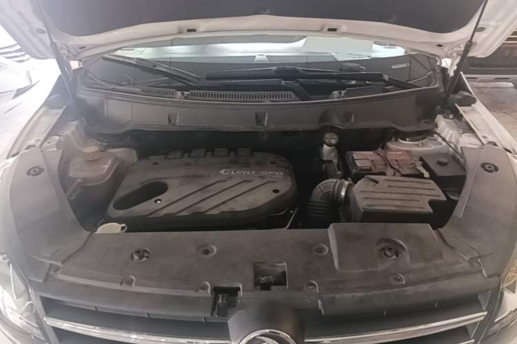 Used Dongfeng Fengon 580 2017 1.5T CVT Luxury Model Engine Bay
