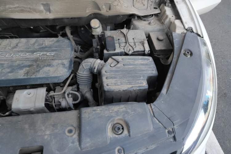 Used Dongfeng Fengon 580 2017 1.5T CVT Smart Style Model Engine Bay Left