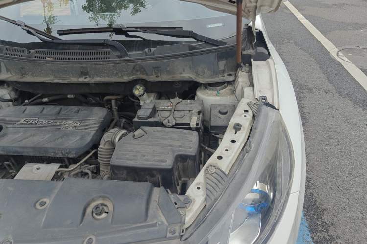 Used Dongfeng Fengon 580 2017 1.5T CVT Smart Connectivity Model Engine Bay Left
