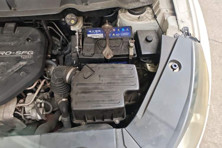 Used Dongfeng Fengon 580 2017 1.5T CVT Luxury Model Engine Bay Left