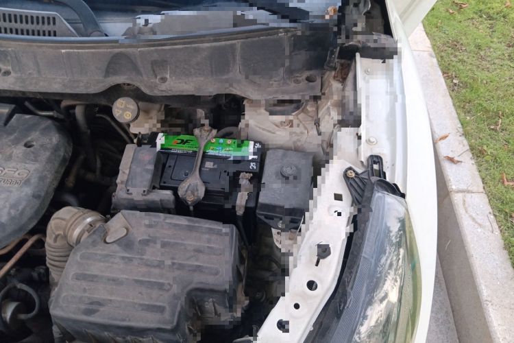 Used Dongfeng Fengon 580 2017 1.5T CVT Luxury Model Engine Bay Left