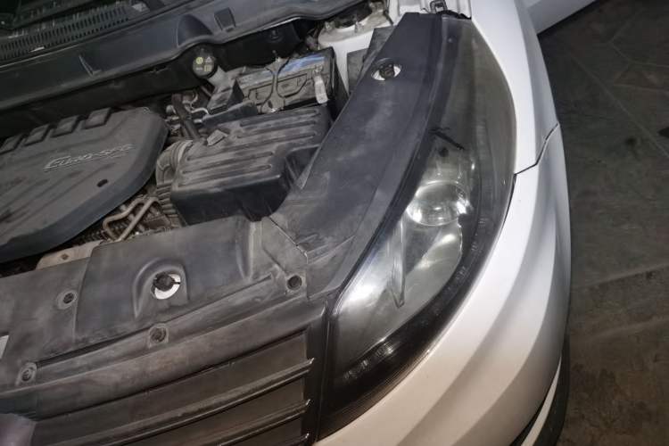 Used Dongfeng Fengon 580 2017 1.5T CVT Luxury Model Engine Bay Left