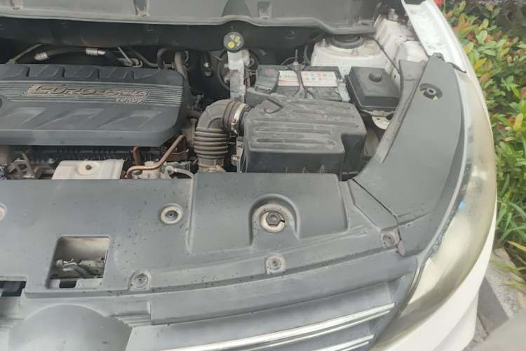 Used Dongfeng Fengon 580 2017 1.5T CVT Smart Style Model Engine Bay Left