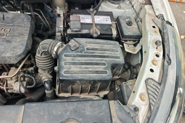 Used Dongfeng Fengon 580 2017 1.5T CVT Comfort Model Engine Bay Left