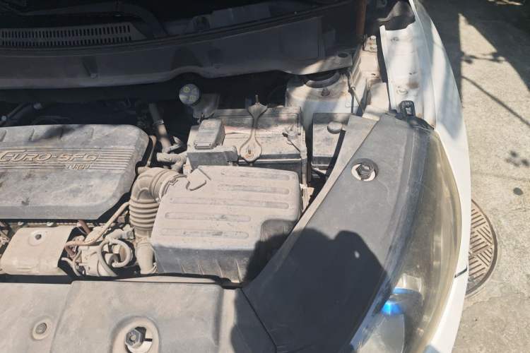 Used Dongfeng Fengon 580 2017 1.5T CVT Smart Style Model Engine Bay Left