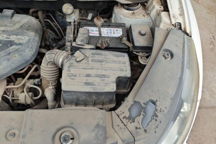 Used Dongfeng Fengon 580 2017 1.5T CVT Luxury Model Engine Bay Left
