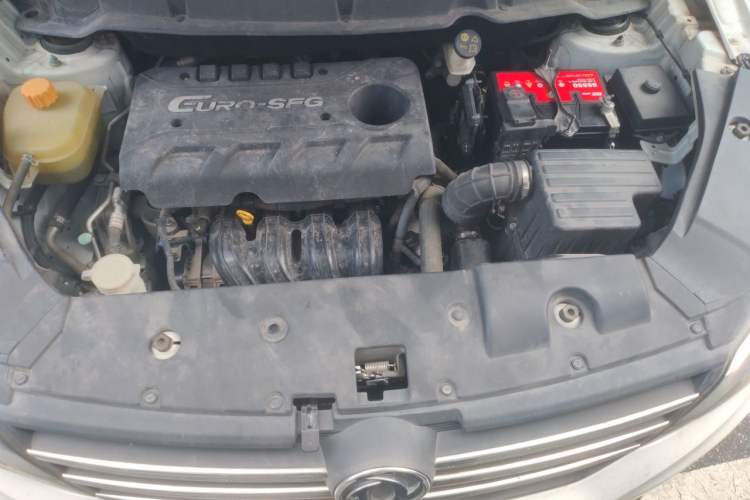 Used Dongfeng Fengon 580 2017 1.8L Manual Comfort Model Engine Bay