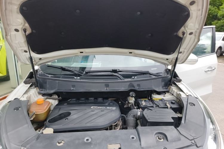 Used Dongfeng Fengon 580 2017 1.5T CVT Luxury Model Engine Bay