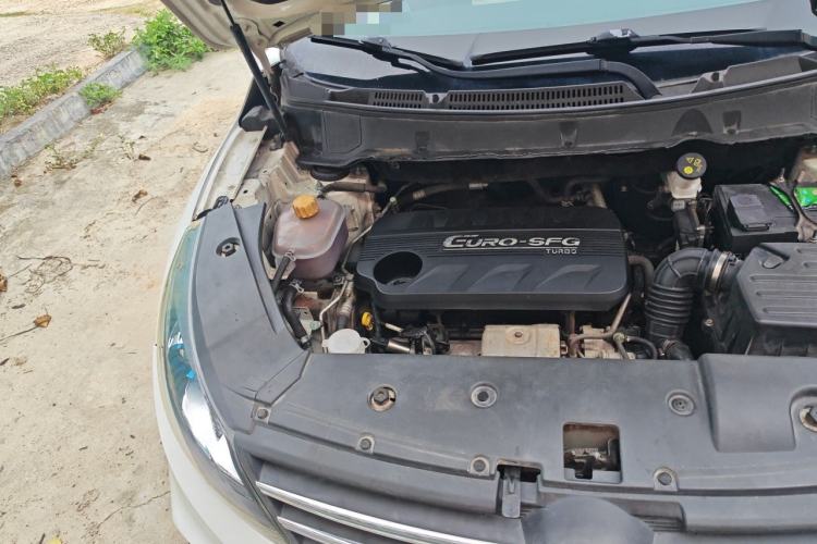 Used Dongfeng Fengon 580 2017 1.5T CVT Smart Connectivity Model Engine Bay Right