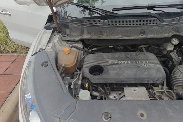 Used Dongfeng Fengon 580 2017 1.5T CVT Smart Connectivity Model Engine Bay Right