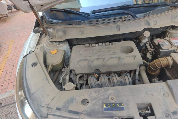 Used Dongfeng Fengon 580 2017 1.8L Manual Comfort Model Engine Bay Right